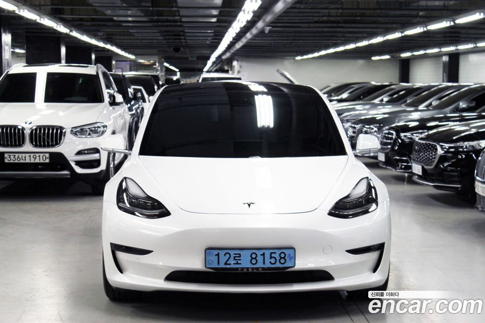 Tesla Model 3 2020