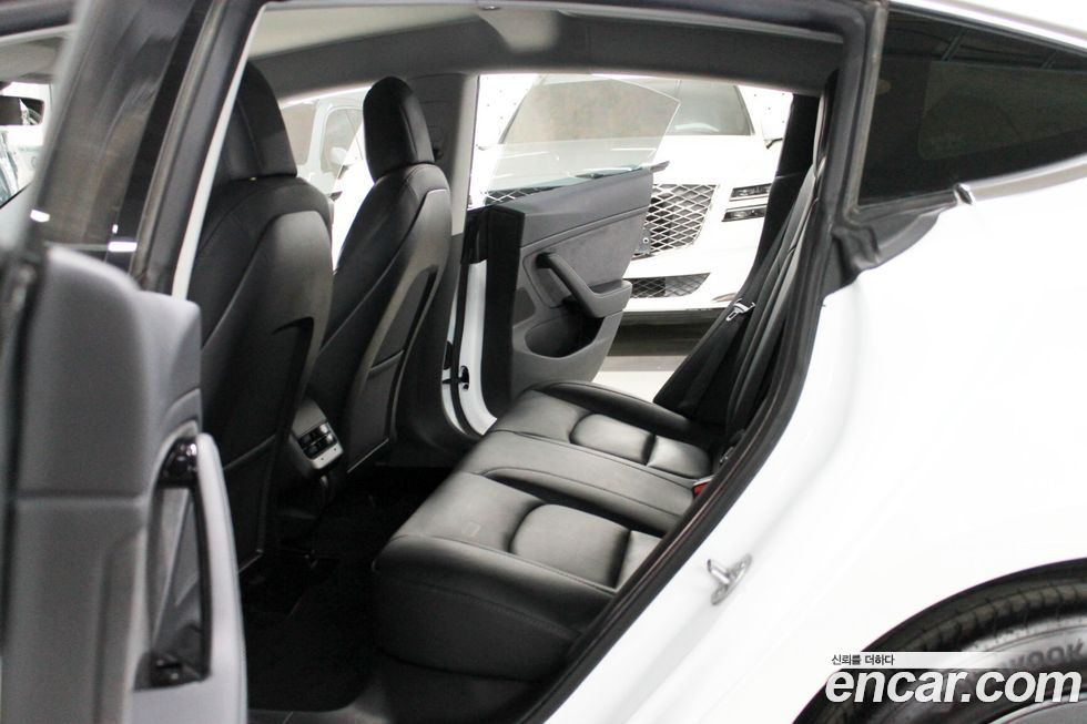 Tesla Model 3 2020
