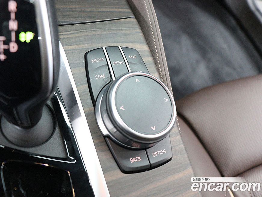 BMW 5-Series 2021