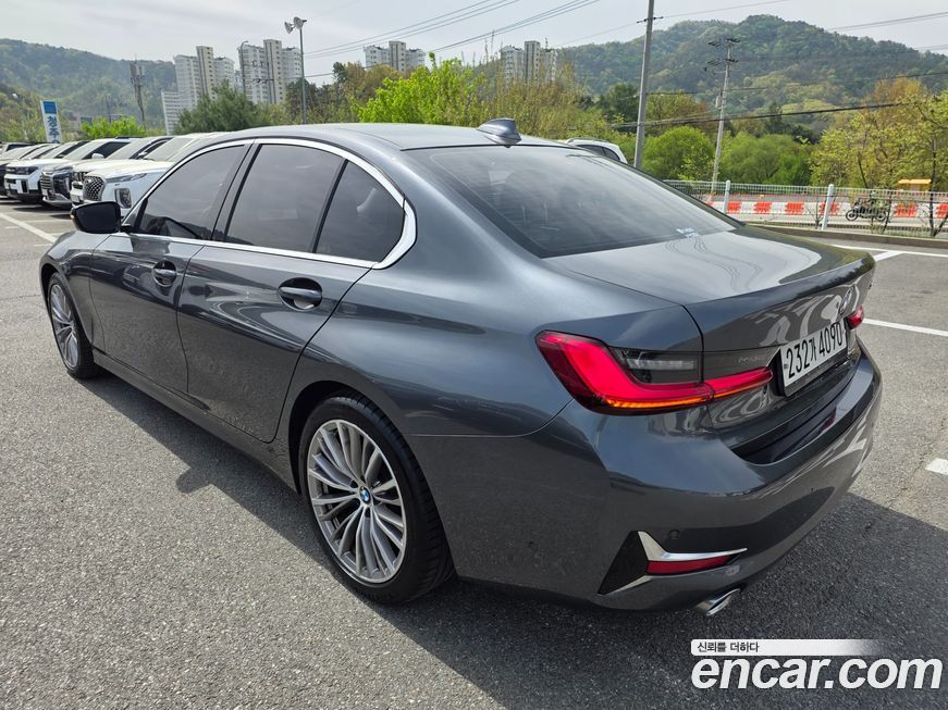 BMW 3-Series 2021