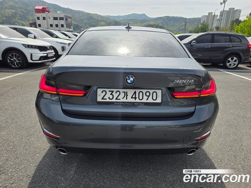 BMW 3-Series 2021