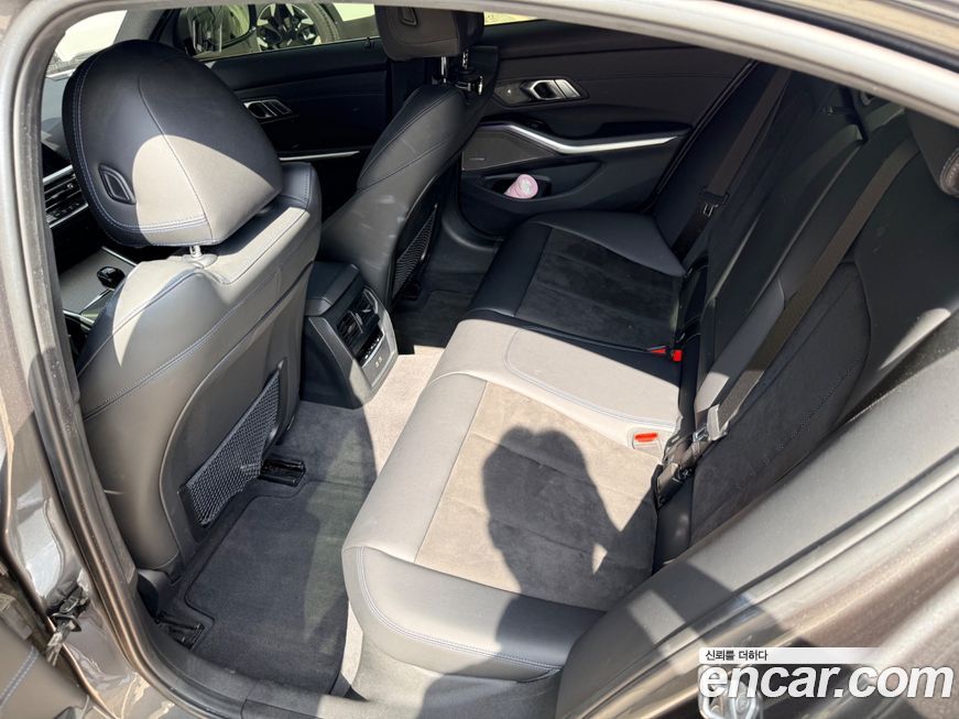 BMW 3-Series 2021