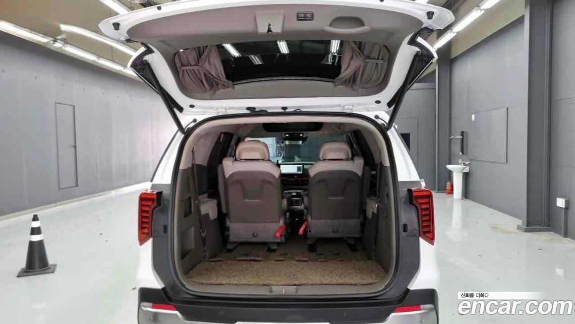 Kia Canival 2025