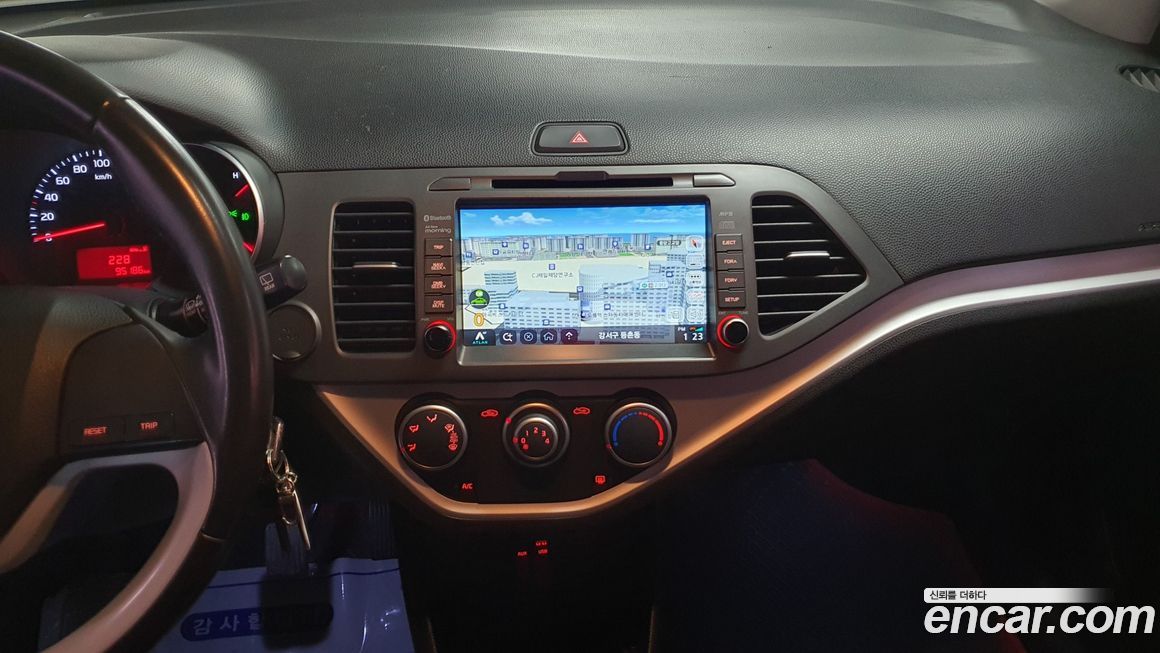 Kia morning 2016