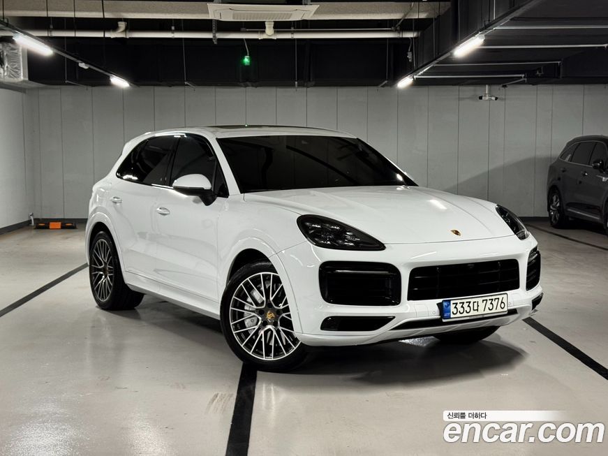 Porsche Cayenne 2021