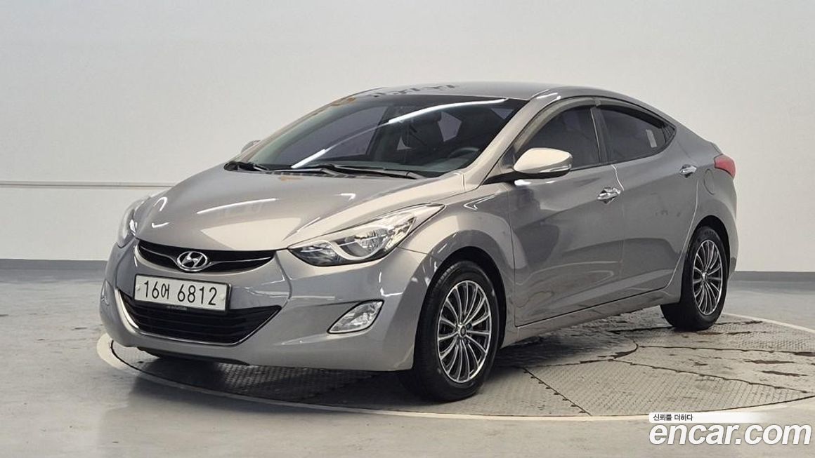 Hyundai AVANTE 2012