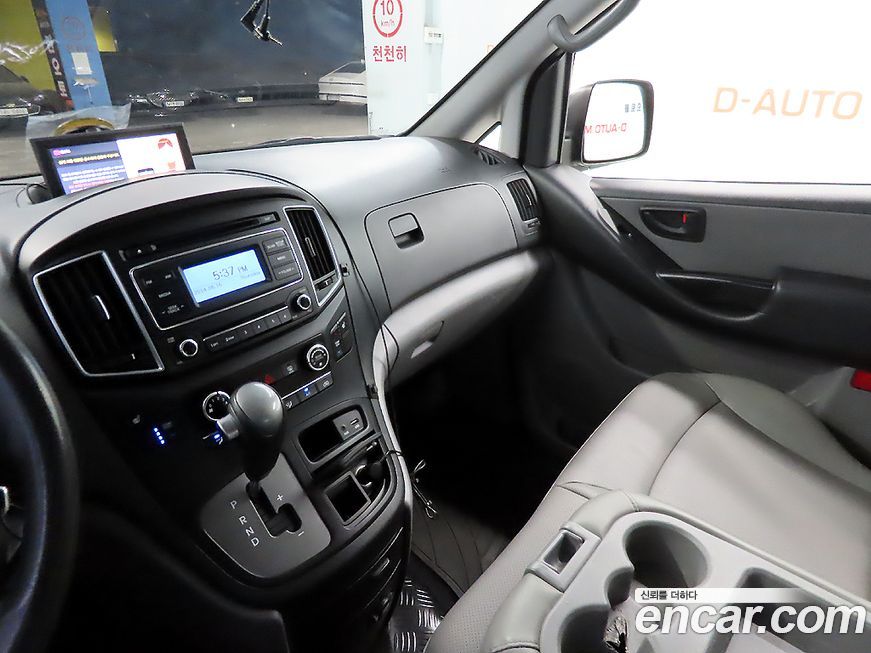 Hyundai Starex 2018