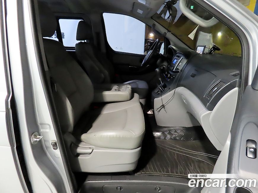 Hyundai Starex 2018