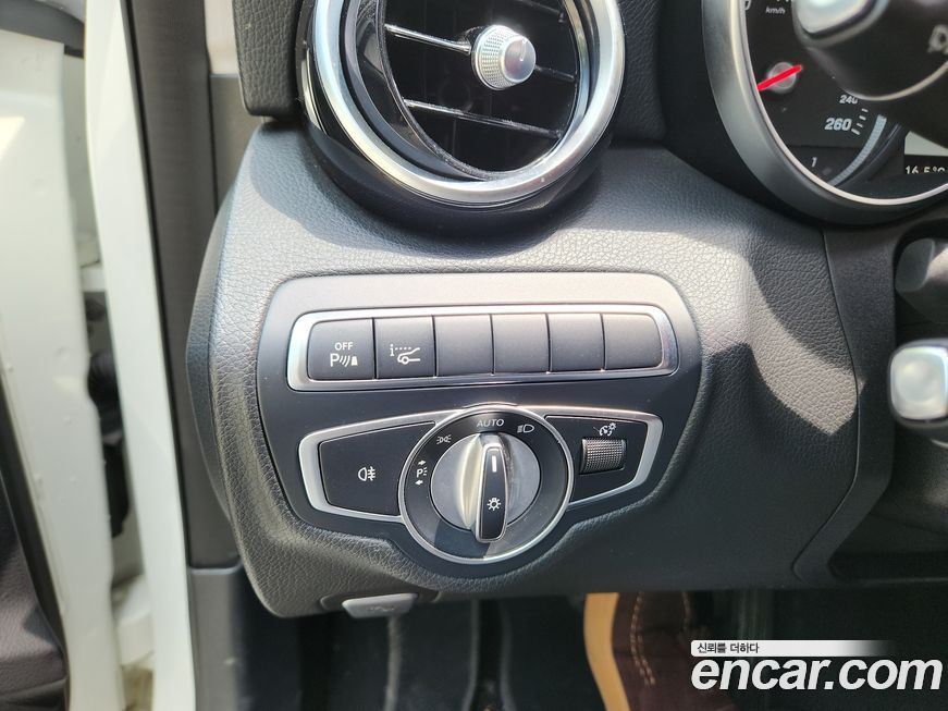 Mercedes-Benz C-Class 2018