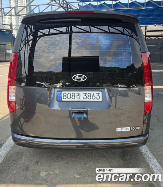 Hyundai Staria 2023