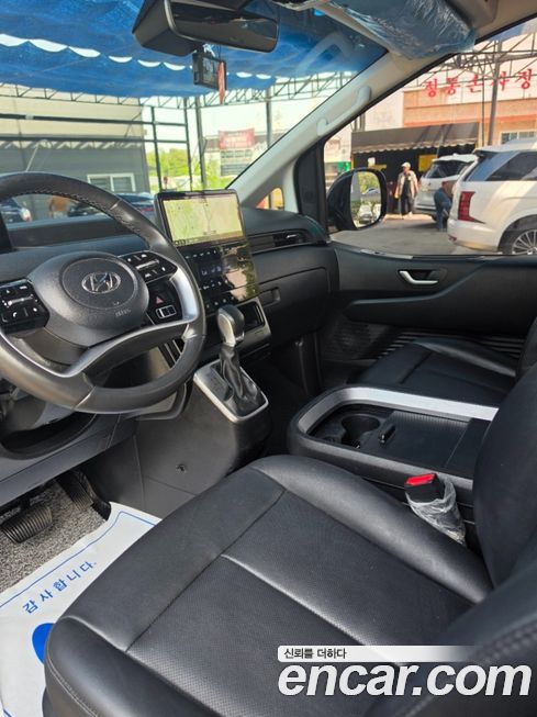 Hyundai Staria 2023
