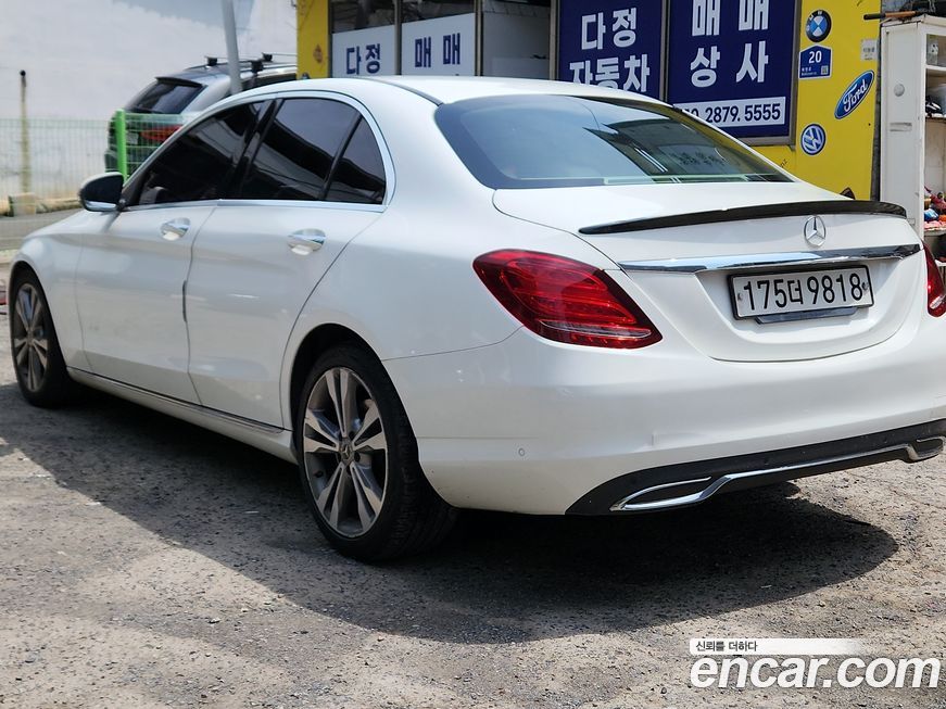 Mercedes-Benz C-Class 2018