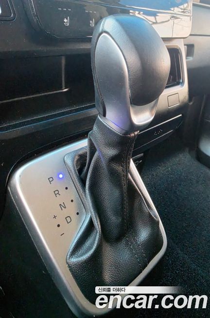 Hyundai Staria 2023