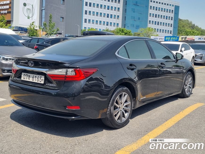 Lexus ES 2017