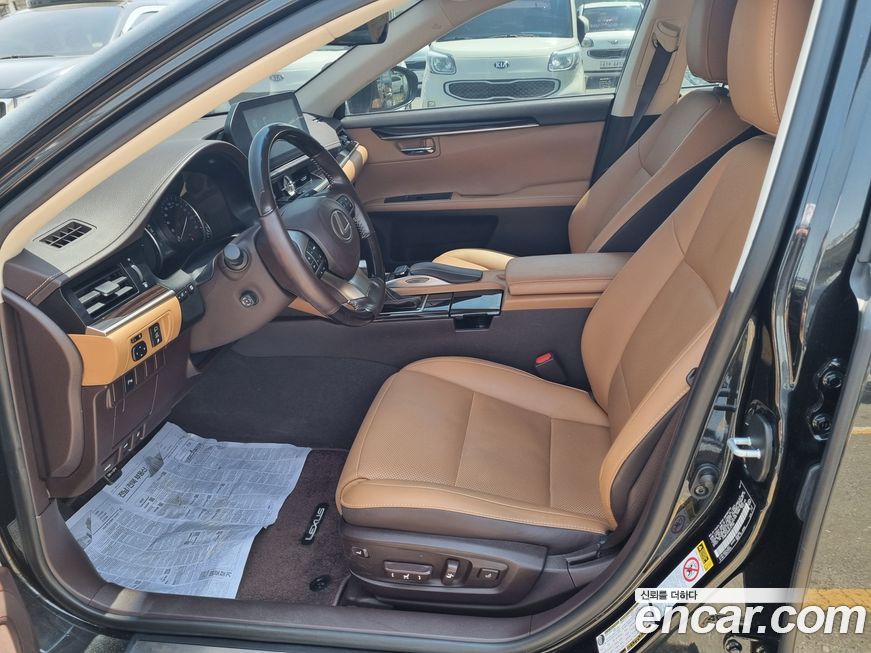 Lexus ES 2017
