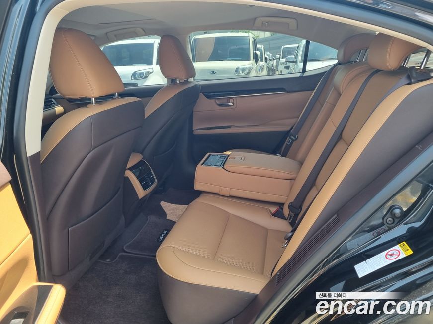 Lexus ES 2017