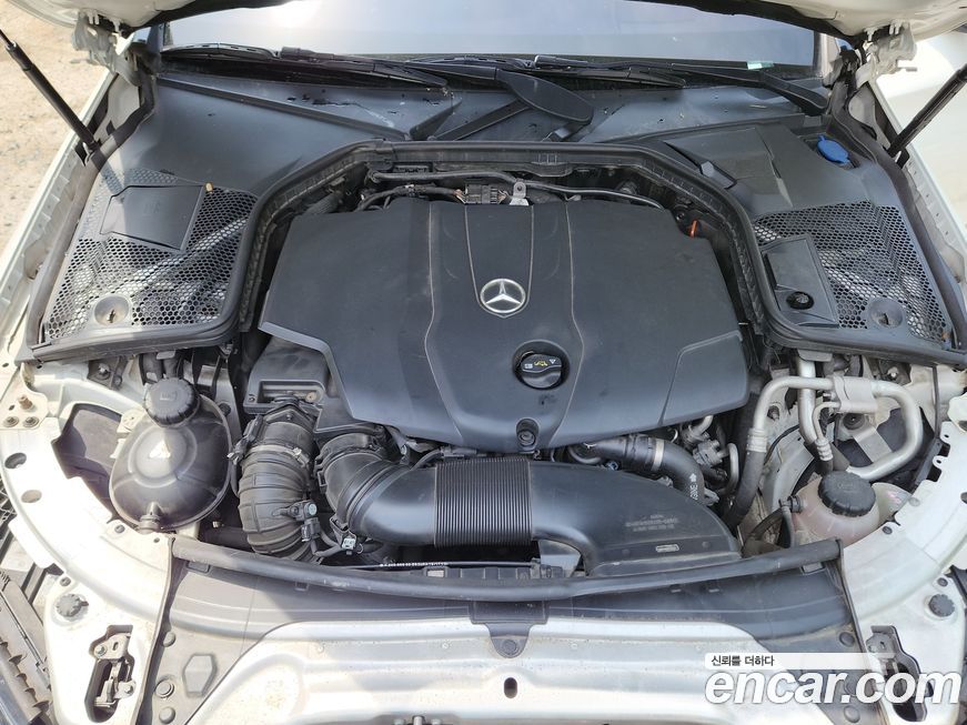 Mercedes-Benz C-Class 2018