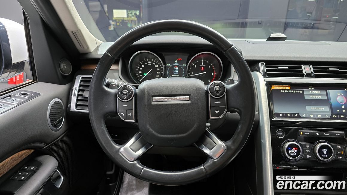 Land Rover Discovery 2017
