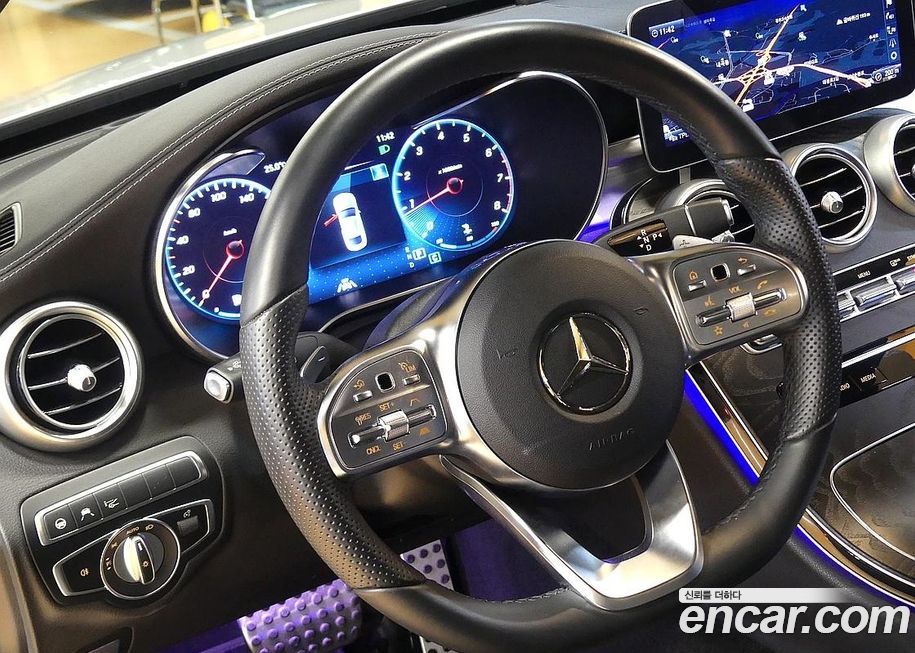 Mercedes-Benz C-Class 2023