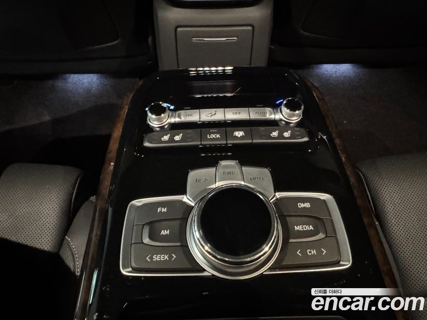 Genesis G90 2021