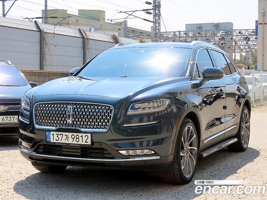Lincoln Nautilus 2022