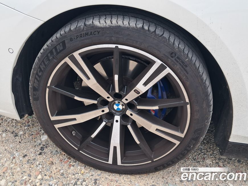 BMW 5-Series 2024