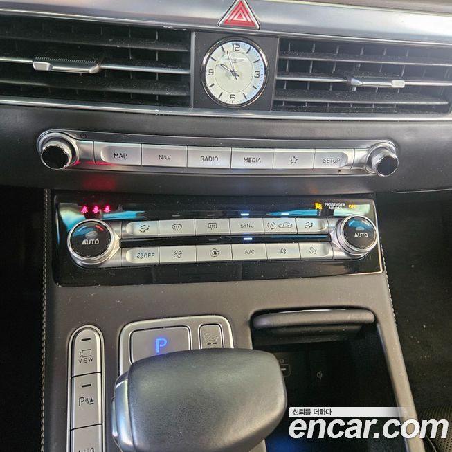 Genesis G90 2021
