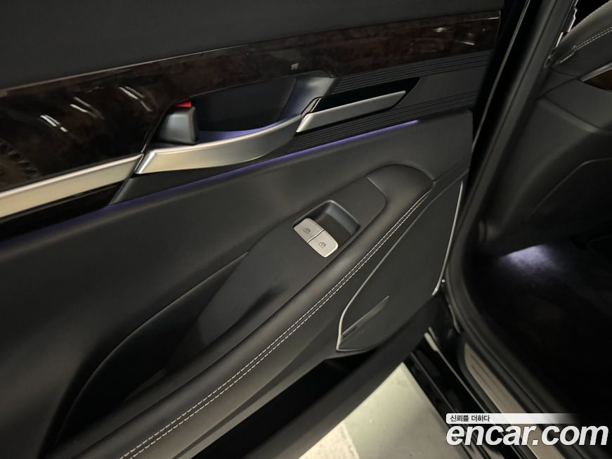 Genesis G90 2021