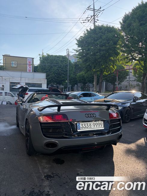 Audi R8 2012