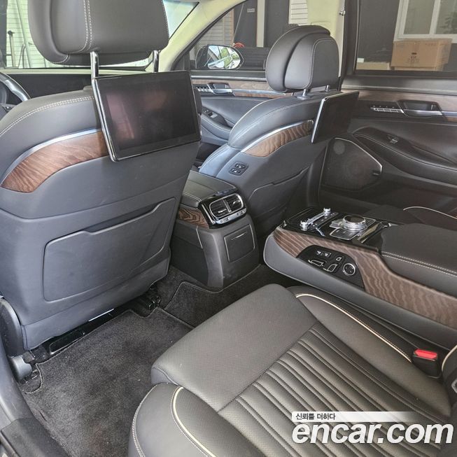 Genesis G90 2021