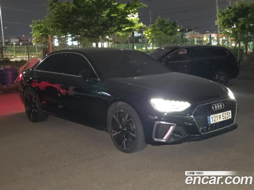 Audi A4 2021