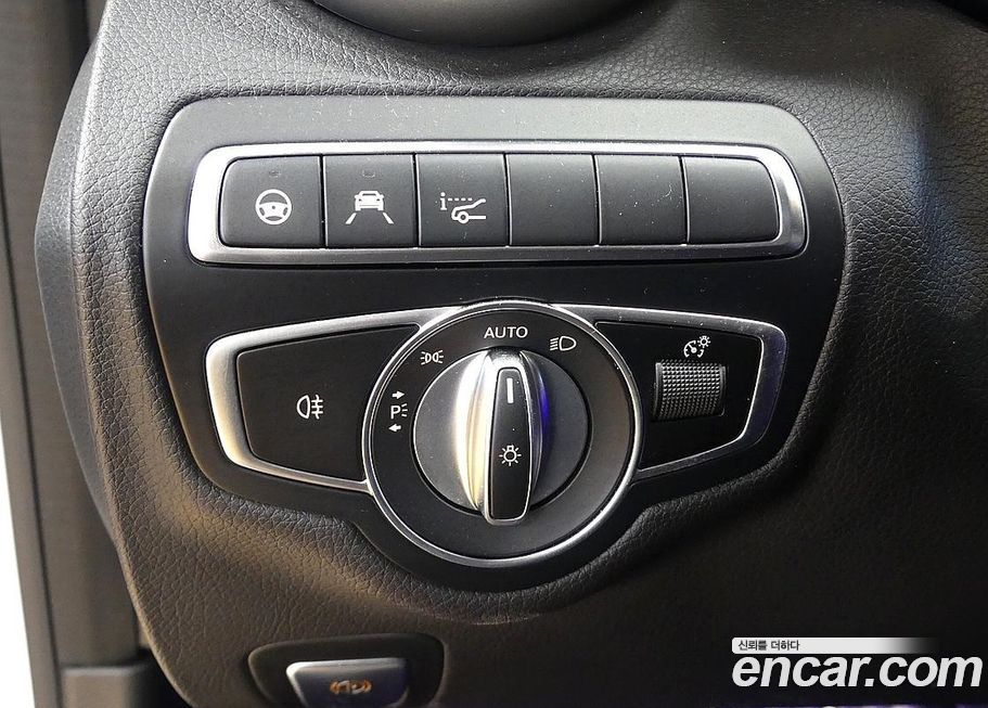 Mercedes-Benz C-Class 2023
