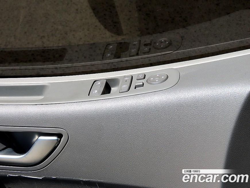 Hyundai Staria 2025