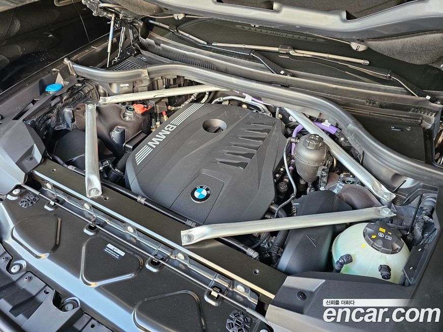 BMW X7 2025