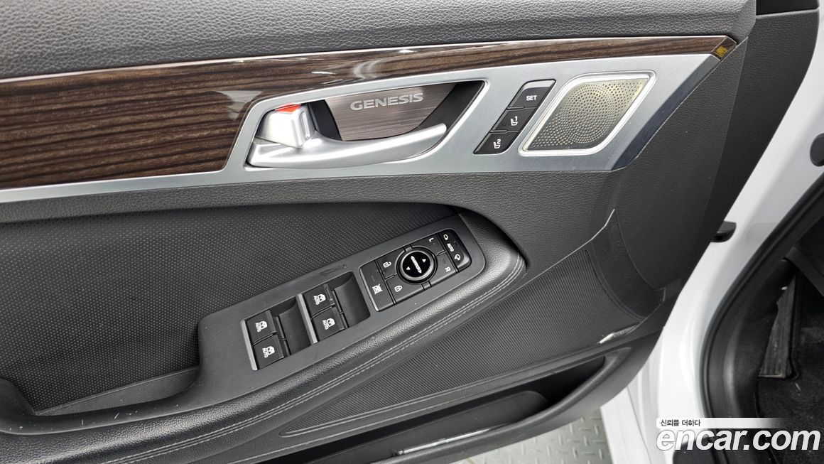 Genesis G80 2017