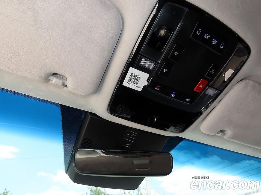 Hyundai Staria 2025