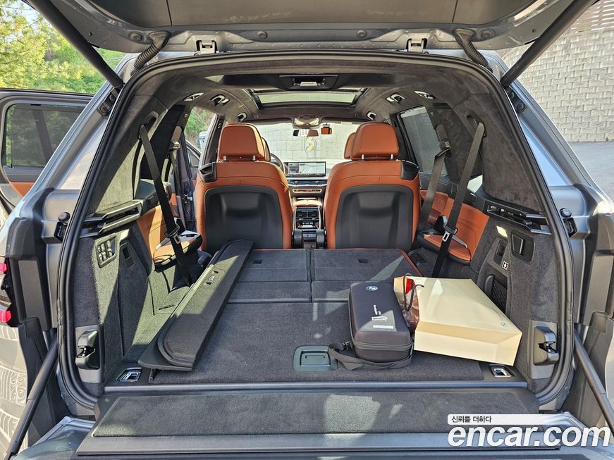 BMW X7 2025