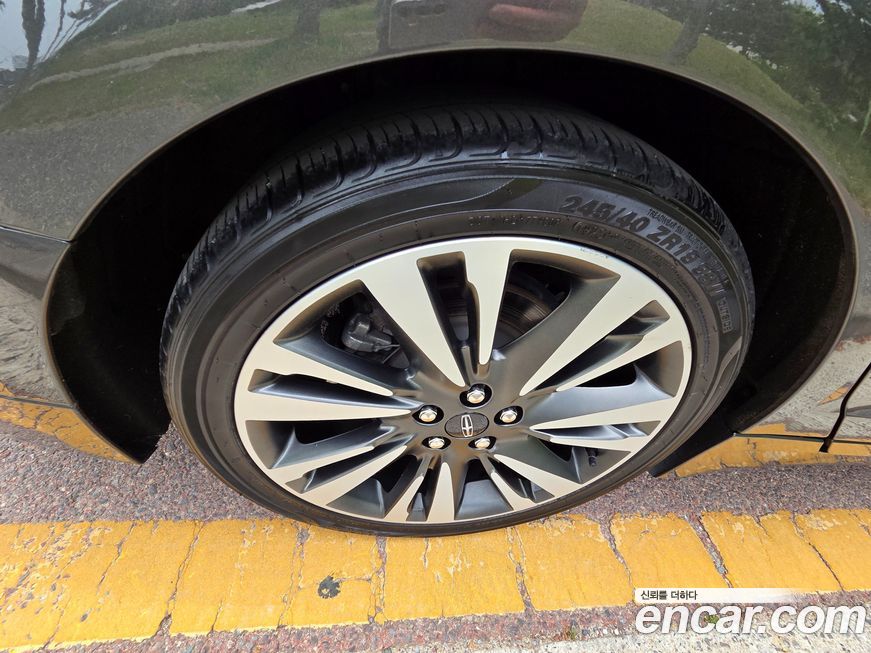 Lincoln MKZ 2020