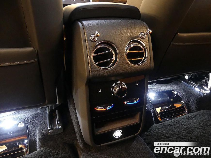 Rolls-Royce Cullinan 2021
