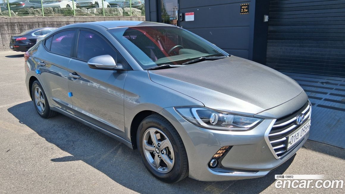 Hyundai AVANTE 2016