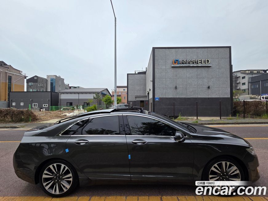 Lincoln MKZ 2020