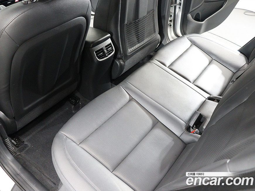 Hyundai AVANTE 2016