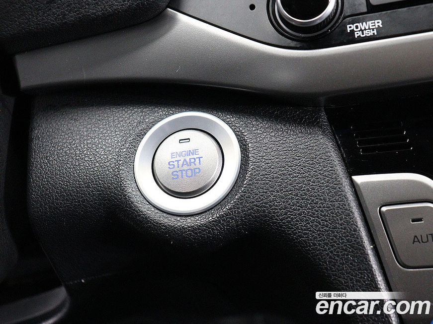 Hyundai AVANTE 2016