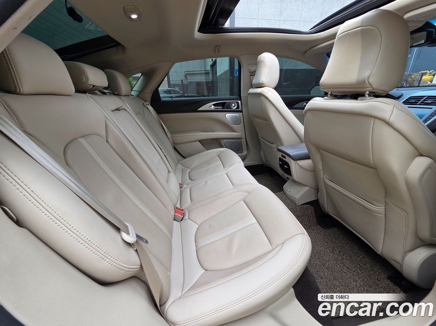 Lincoln MKZ 2020
