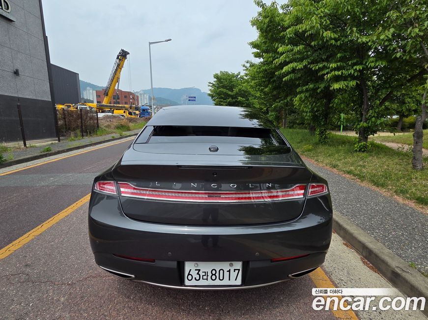 Lincoln MKZ 2020