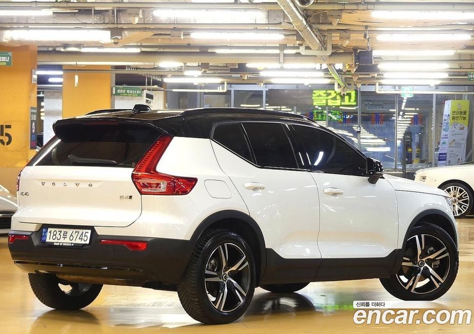Volvo XC40 2021
