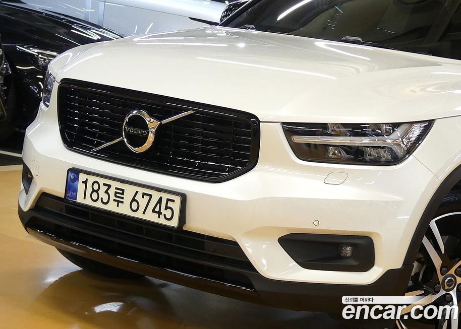 Volvo XC40 2021