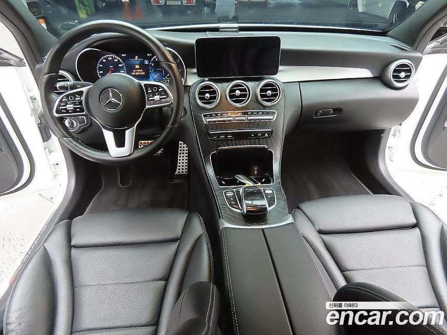 Mercedes-Benz C-Class 2021