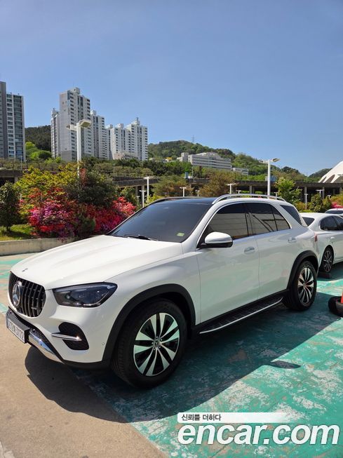Mercedes-Benz GLE-Class 2026