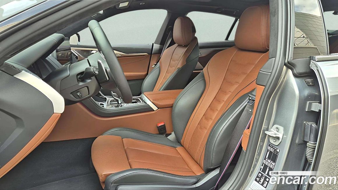 BMW 8-Series 2025